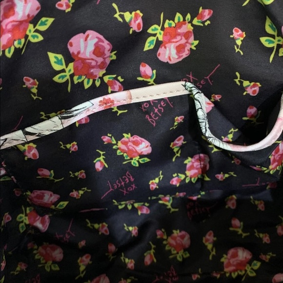 BETSEY JOHNSON PINK/WHITE/BLACK CROSSBODY SATCHEL - Picture 9 of 10